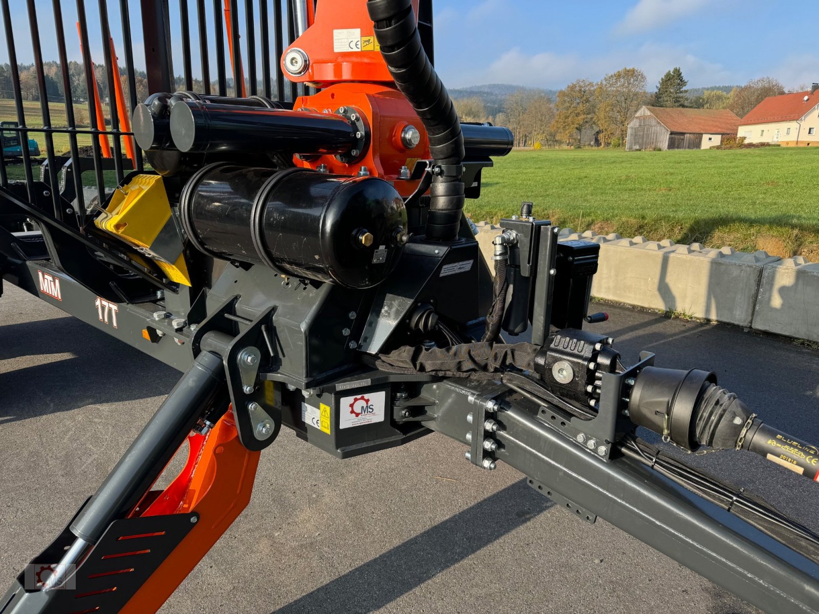 Rückewagen & Rückeanhänger typu MTM 17T 17to 9,80m Kran Forwarder Rungen Druckluft Doppelrohrrahmen, Neumaschine v Tiefenbach (Obrázek 10)