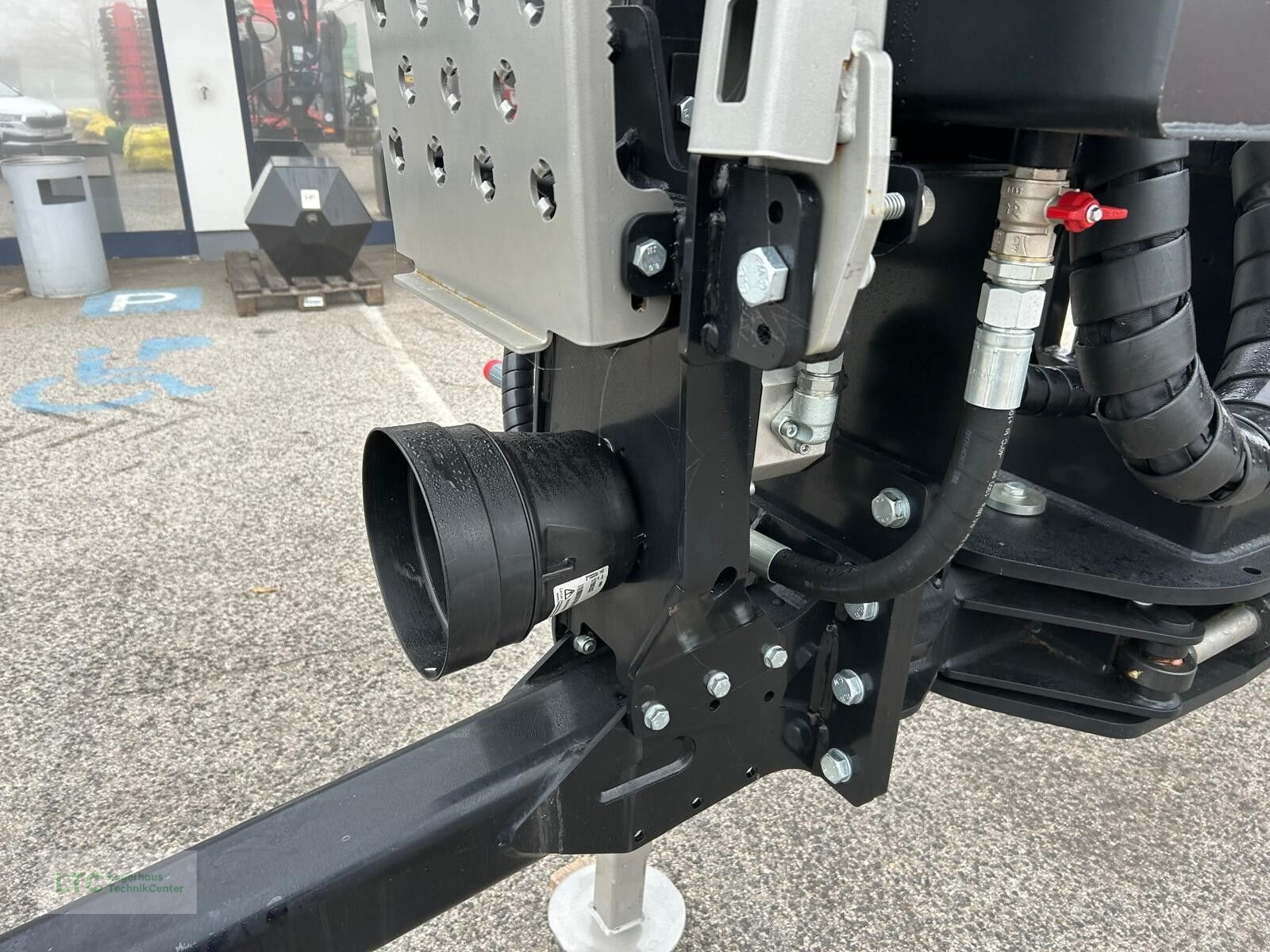 Rückewagen & Rückeanhänger des Typs Optimal MF 1050, Neumaschine in Großpetersdorf (Bild 11)