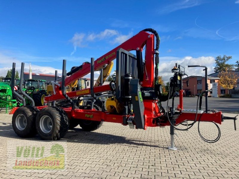 Rückewagen & Rückeanhänger du type Perzl PRW 10-4, Neumaschine en Hutthurm bei Passau (Photo 1)