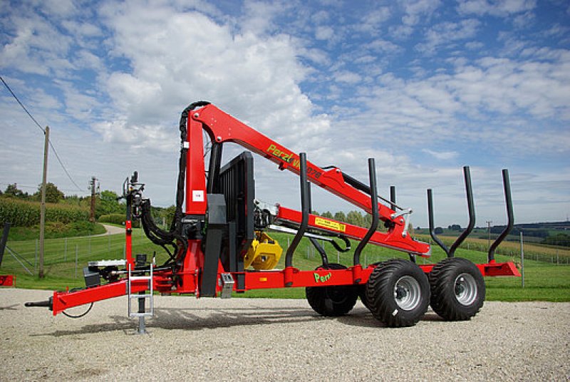 Rückewagen & Rückeanhänger des Typs Perzl PRW12-4, Neumaschine in Höslwang (Bild 1)