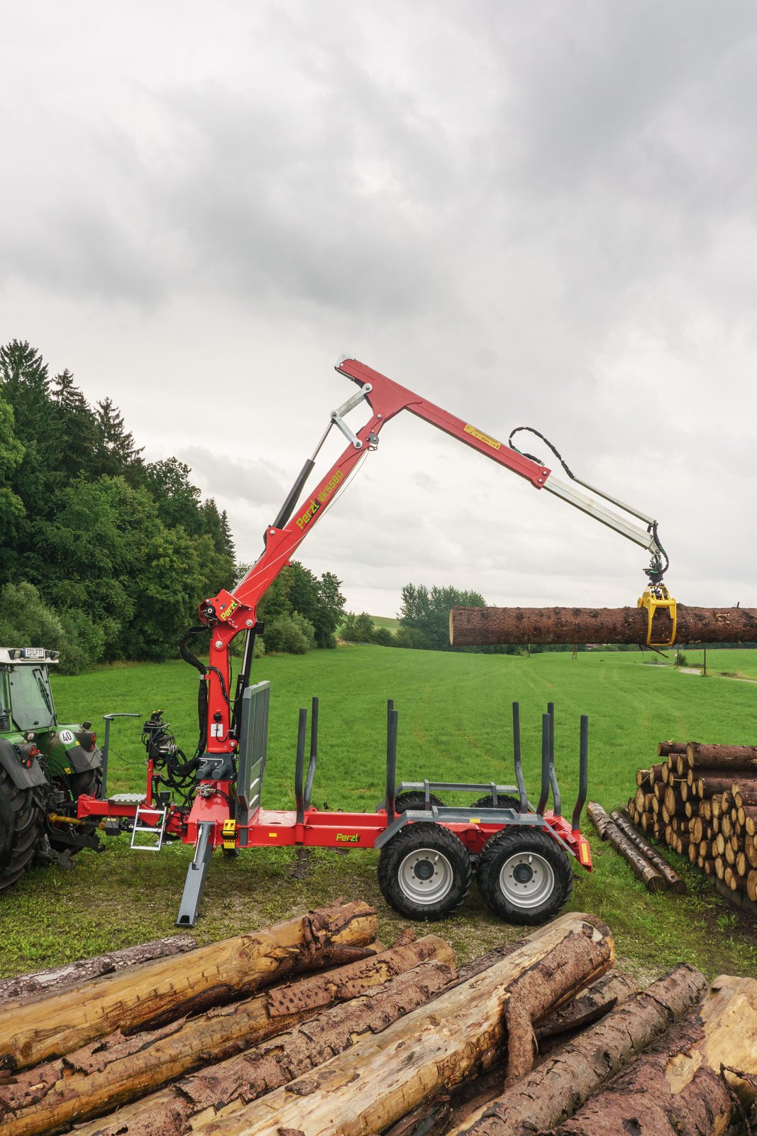 Rückewagen & Rückeanhänger typu Perzl Rückewagen 13t (PRW 13-4) mit Kranfunkwinde, Neumaschine v Isen (Obrázek 1)