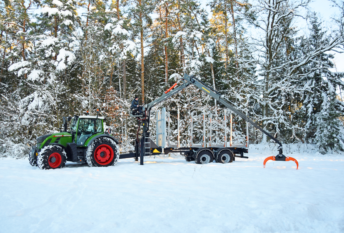 Rückewagen & Rückeanhänger des Typs Reil & Eichinger Tandem Kurzholzanhänger WTR 21/905, Neumaschine in Nittenau (Bild 3)
