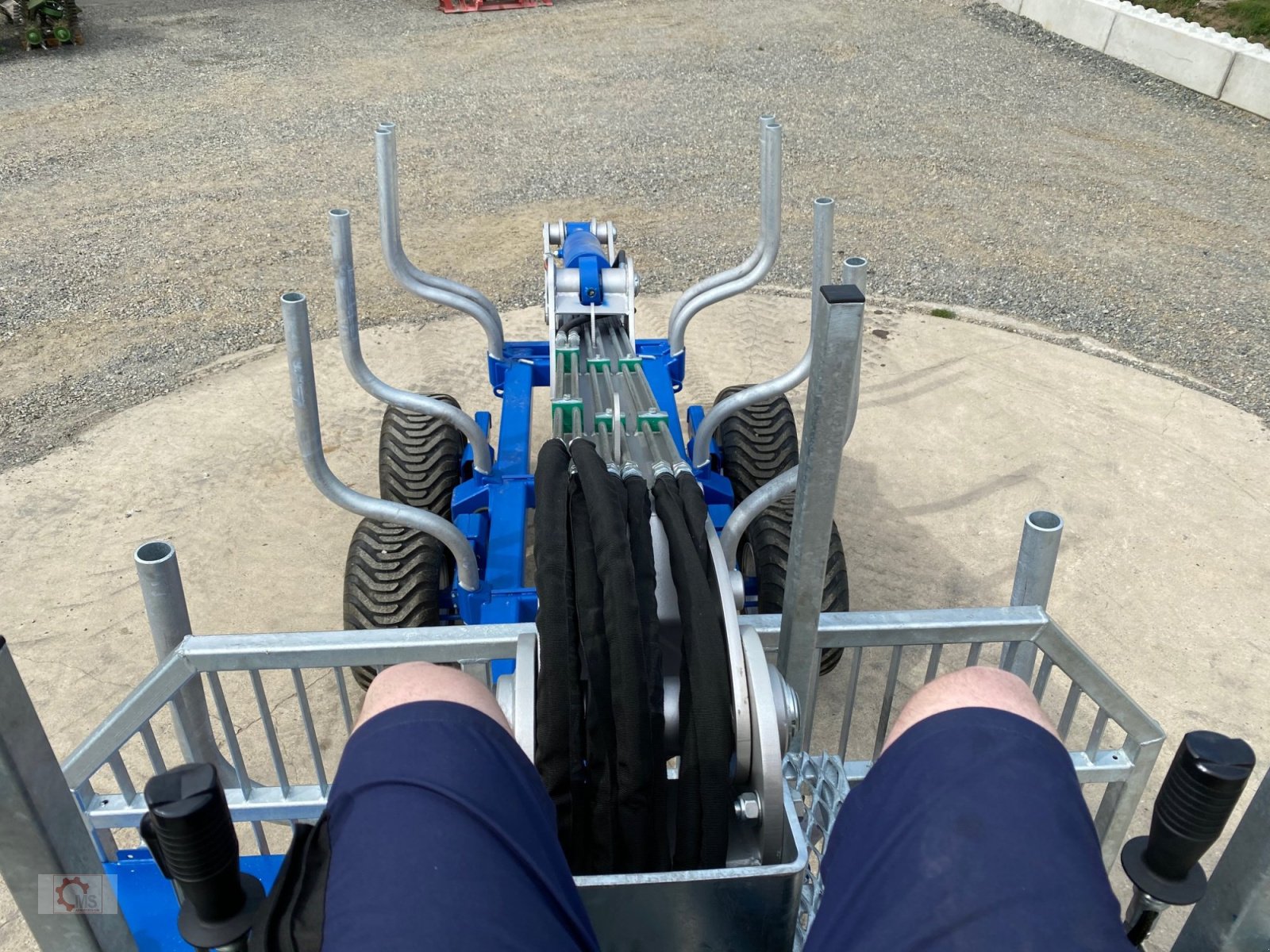 Rückewagen & Rückeanhänger van het type Scandic ST-10D 13t 7,9m Kran 850kg Hubkraft Druckluft Hochsitz, Neumaschine in Tiefenbach (Foto 12)