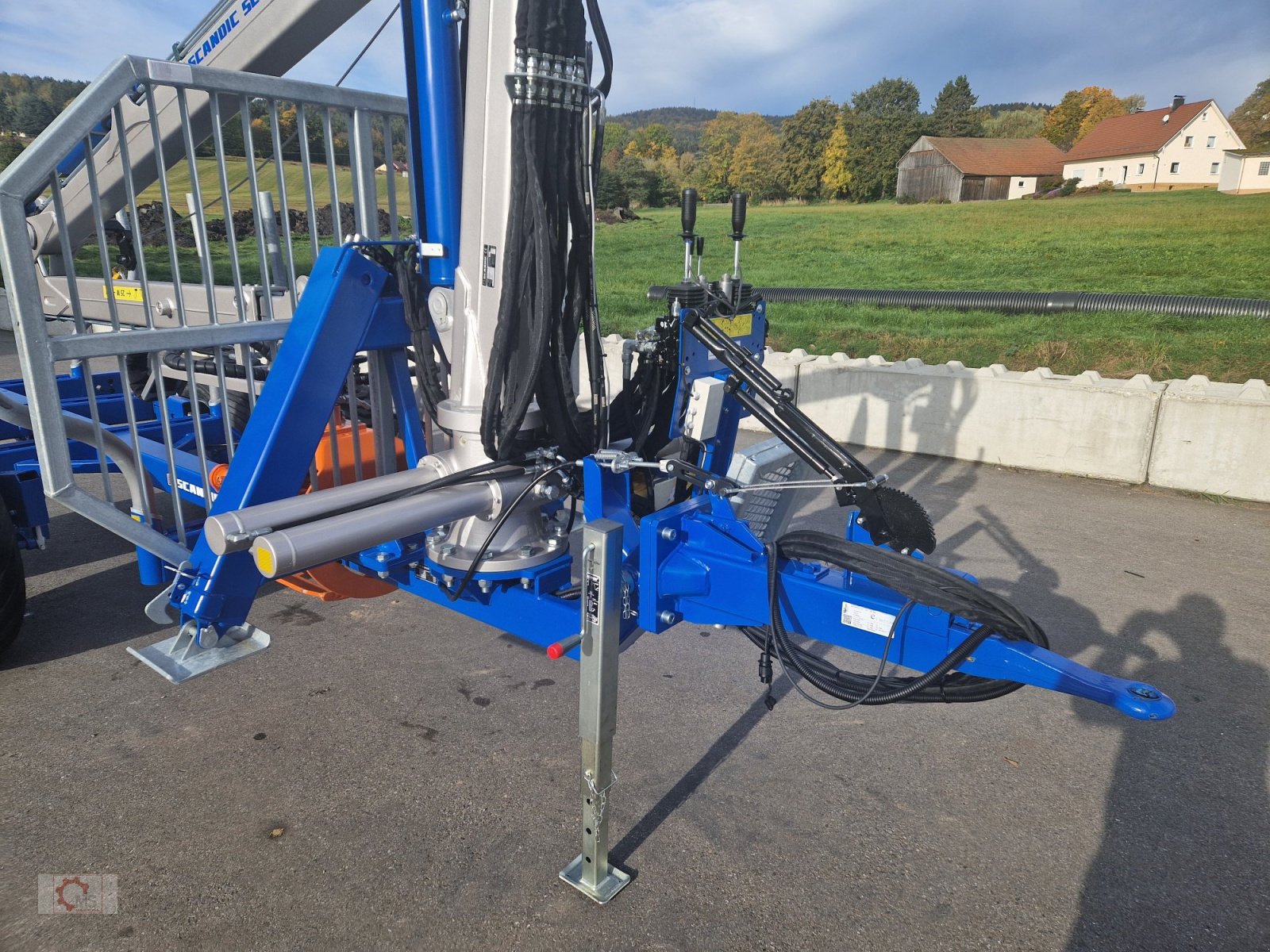 Rückewagen & Rückeanhänger typu Scandic ST-7 Rückewagen 7,4t 7,1m Kran 450kg Hubkraft Auflauf Hydr.Bremse, Neumaschine v Tiefenbach (Obrázok 4)