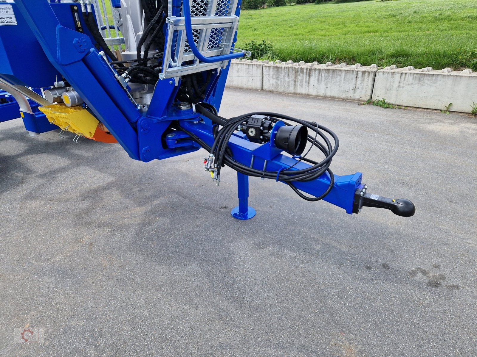 Rückewagen & Rückeanhänger typu Scandic ST-8 10,5t 7,9m Kran 550kg Hubkraft Druckluft Untenanhängung, Neumaschine w Tiefenbach (Zdjęcie 3)