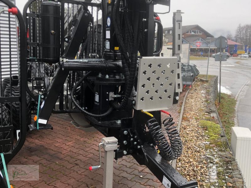 Rückewagen & Rückeanhänger des Typs Trejon MF950 mit Kran V6500, Neumaschine in Bad Kötzting (Bild 1)