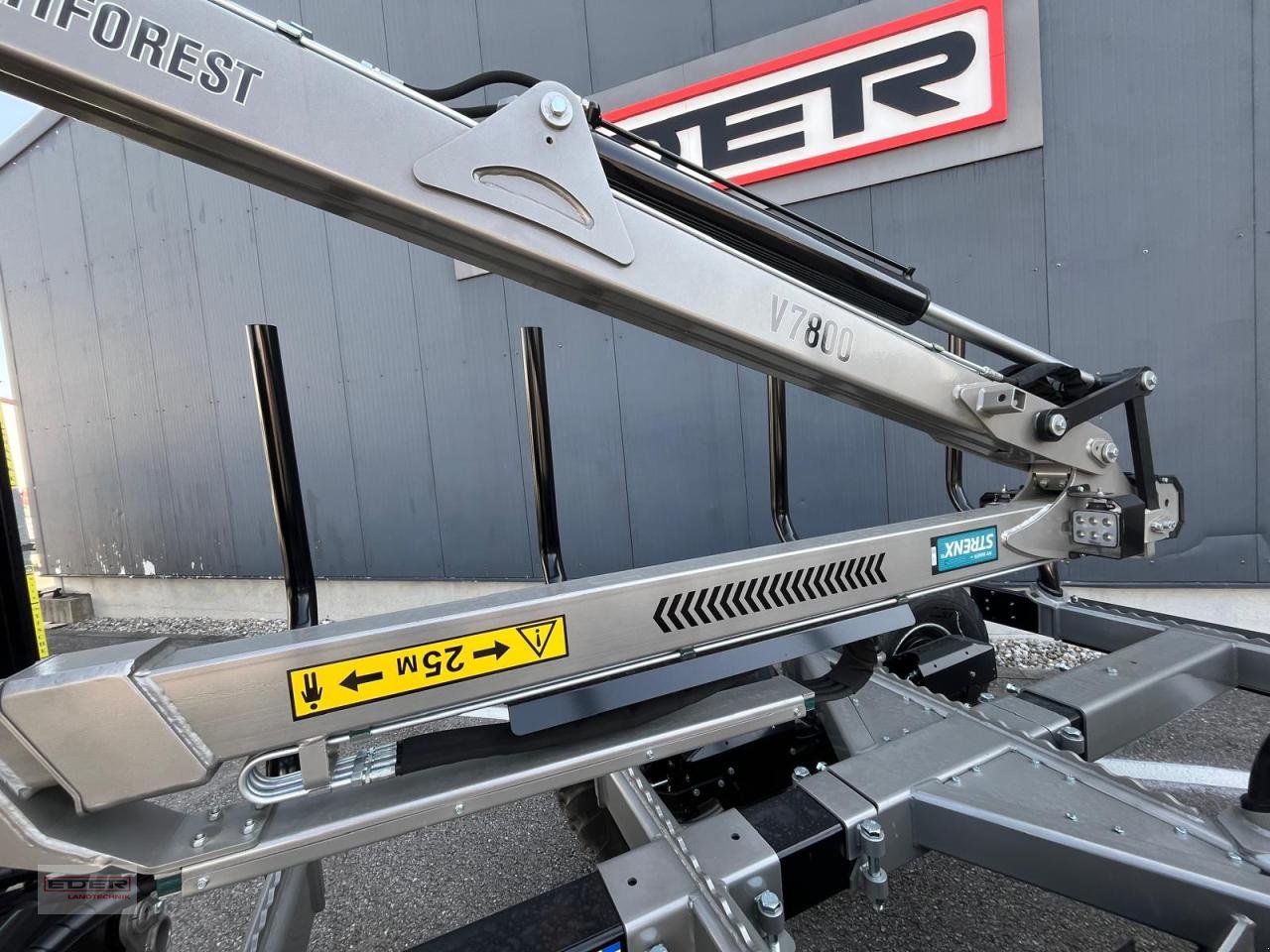 Rückewagen & Rückeanhänger des Typs Trejon Multiforest MF 1050 V7800, Neumaschine in Tuntenhausen (Bild 10)