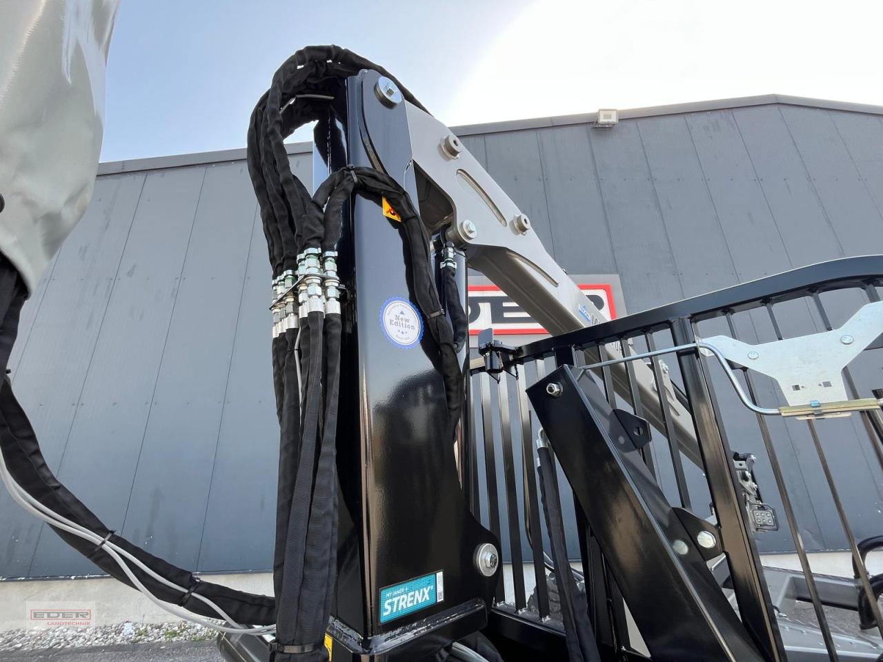 Rückewagen & Rückeanhänger des Typs Trejon Multiforest MF 1050 V7800, Neumaschine in Tuntenhausen (Bild 12)