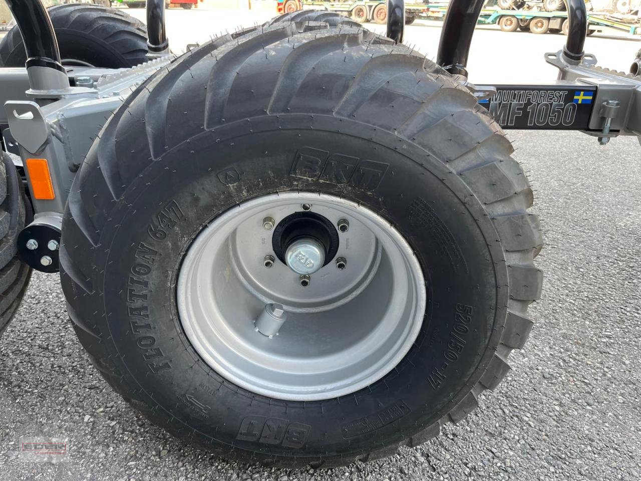 Rückewagen & Rückeanhänger des Typs Trejon Multiforest MF 1050 V7800, Neumaschine in Tuntenhausen (Bild 16)