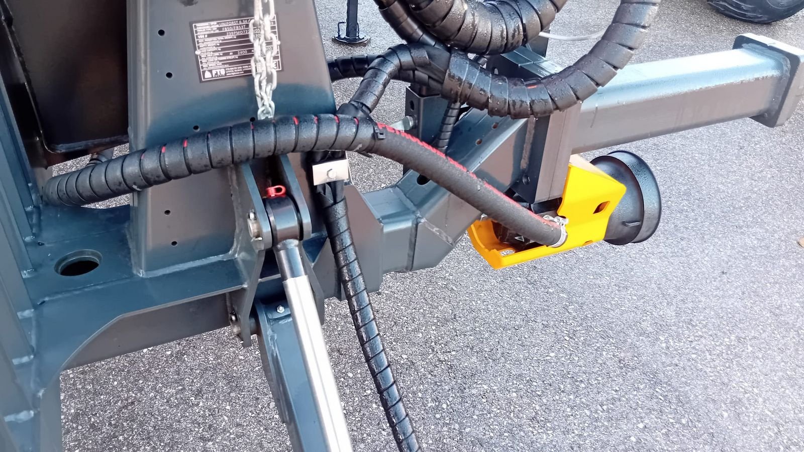 Rückewagen & Rückeanhänger от тип Uniforst Eigenölversorgung für Rückewagen, Neumaschine в NATTERNBACH (Снимка 4)