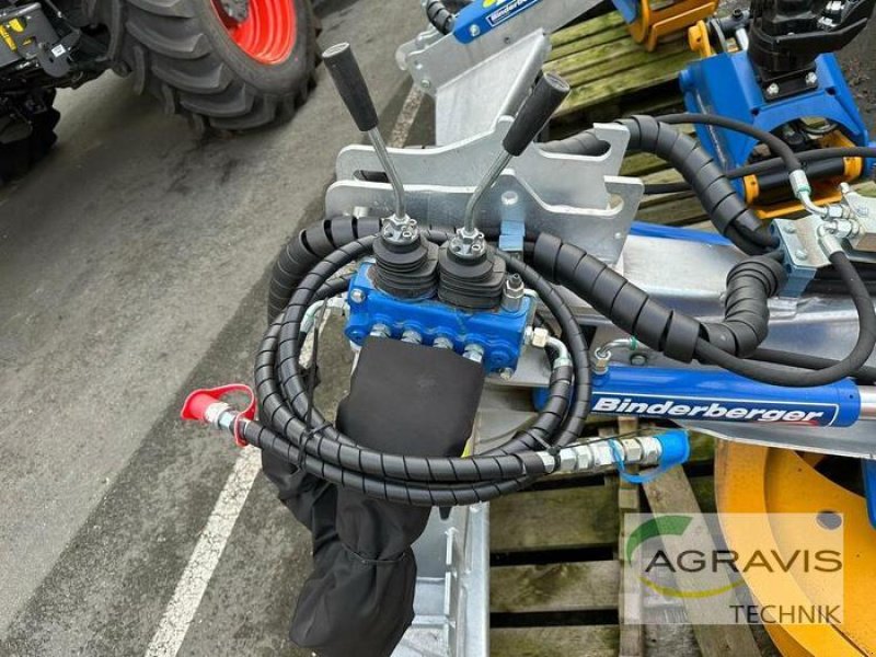 Rückezug des Typs Binderberger RZ 1600 PLUS, Neumaschine in Lage (Bild 5)