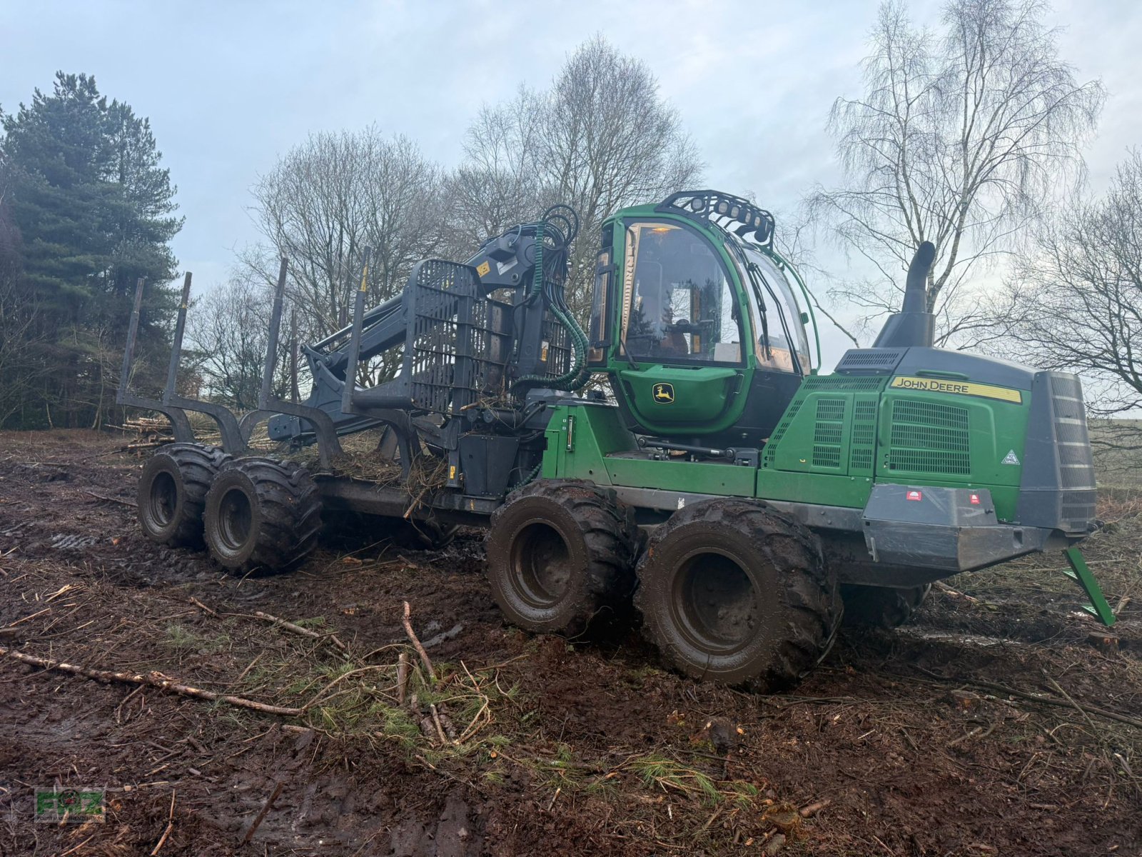 Rückezug des Typs John Deere 1110G, Gebrauchtmaschine in Leinburg (Bild 4)
