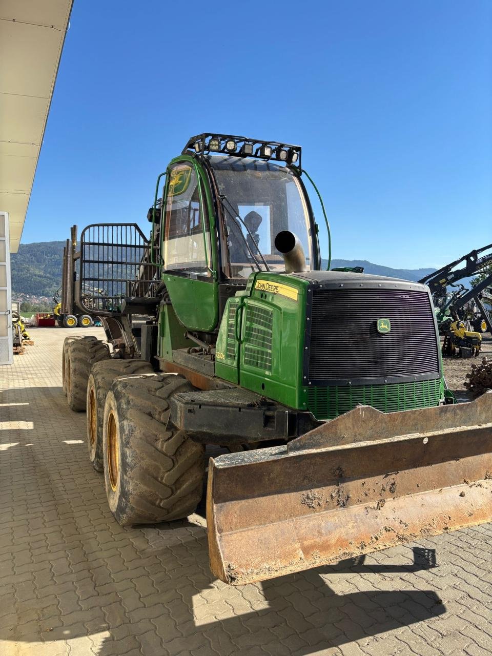 Rückezug от тип John Deere 1210 E, Gebrauchtmaschine в Judenburg (Снимка 4)