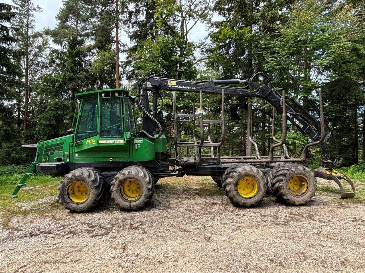 Rückezug του τύπου John Deere 810 D, Gebrauchtmaschine σε Judenburg (Φωτογραφία 2)