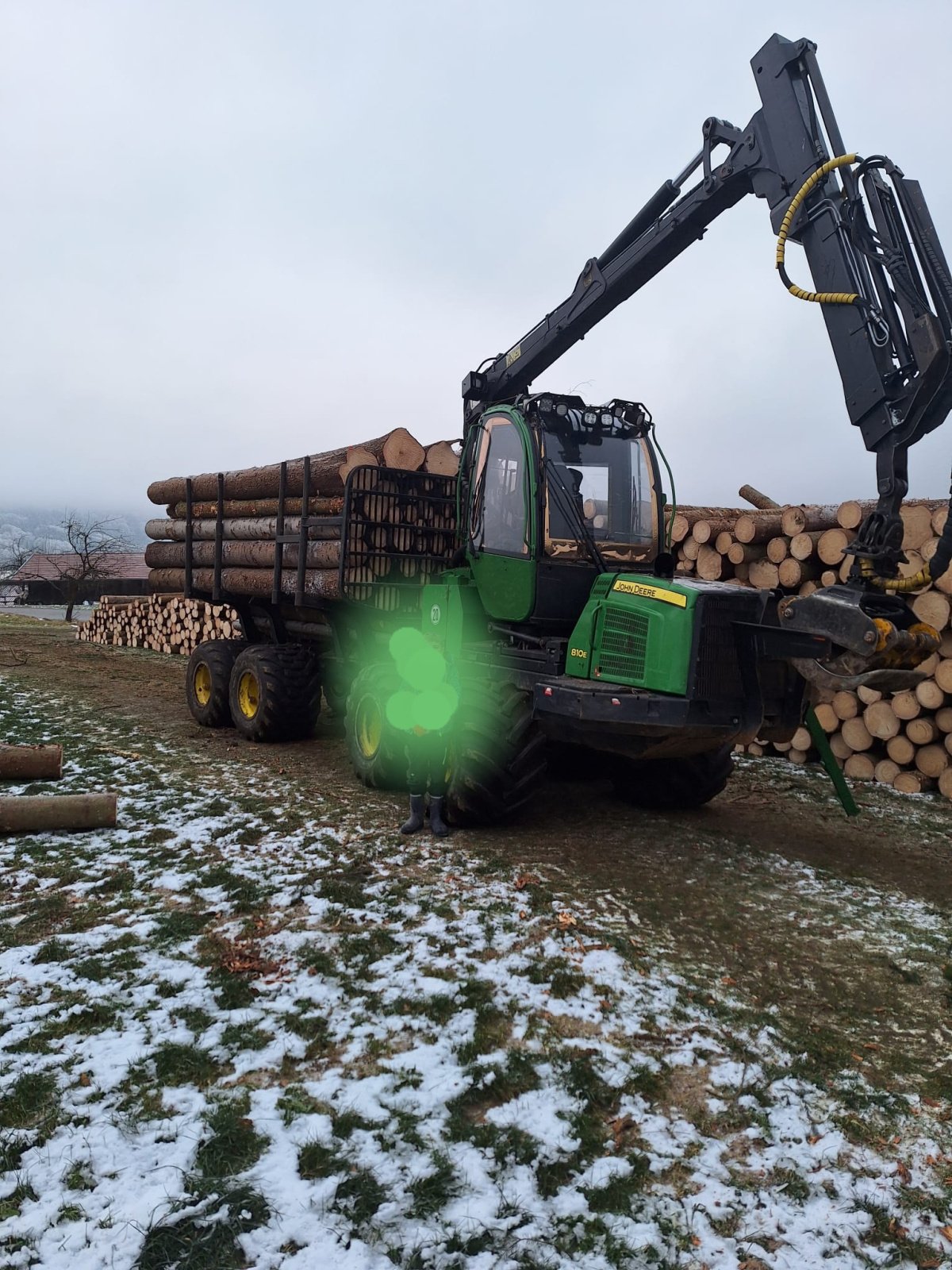 Rückezug typu John Deere 810 e Forwarder 1110, Gebrauchtmaschine w Böbrach (Zdjęcie 9)