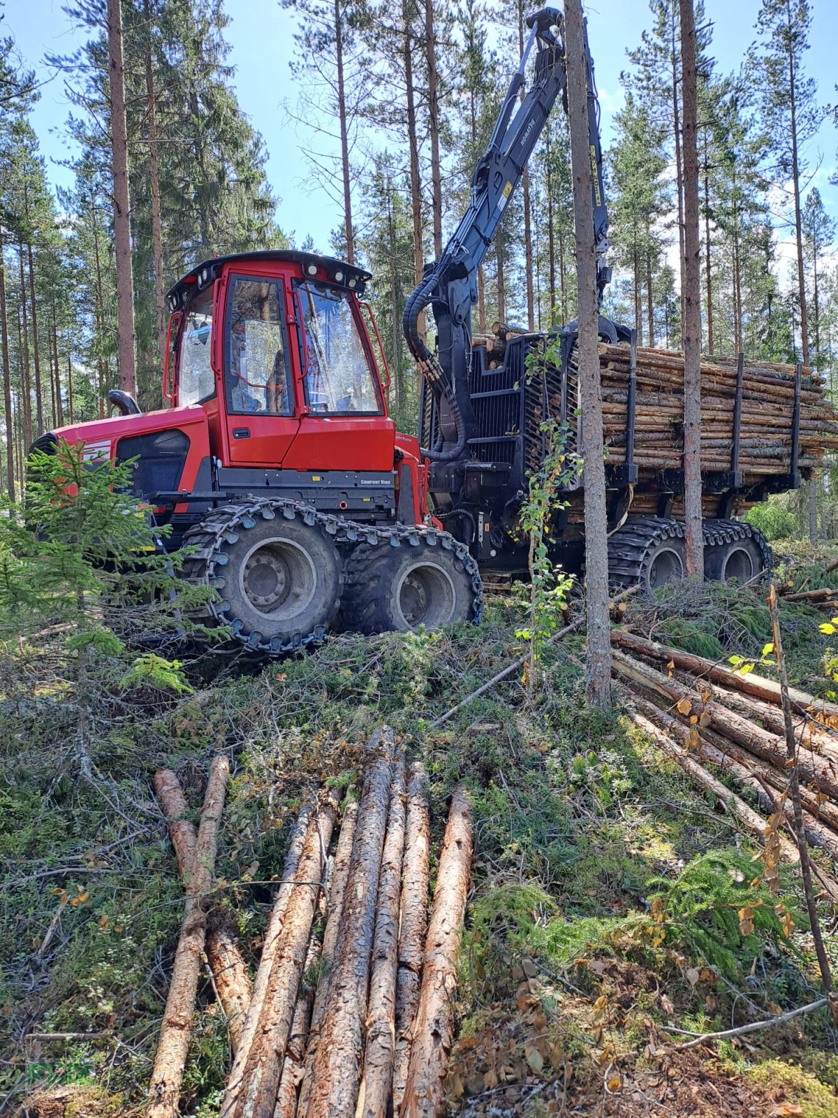 Rückezug του τύπου Komatsu 845, Gebrauchtmaschine σε Leinburg (Φωτογραφία 2)