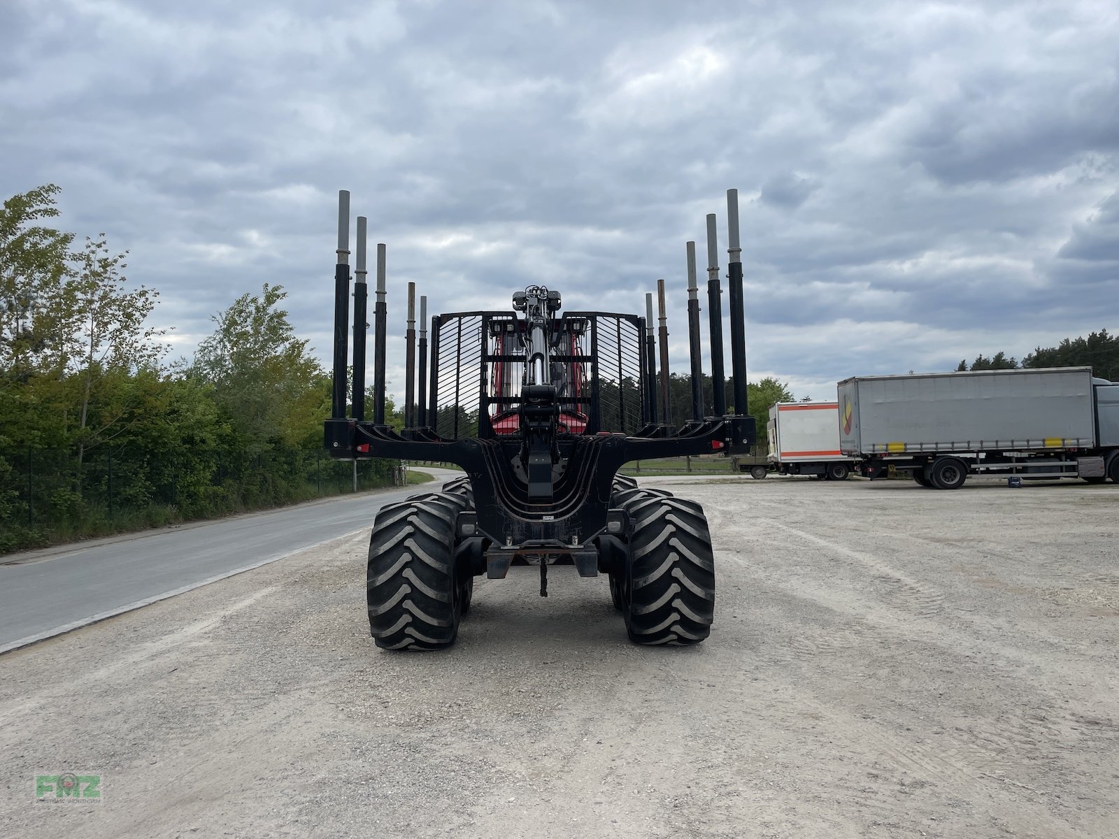 Rückezug del tipo Komatsu 855, Gebrauchtmaschine In Leinburg (Immagine 6)