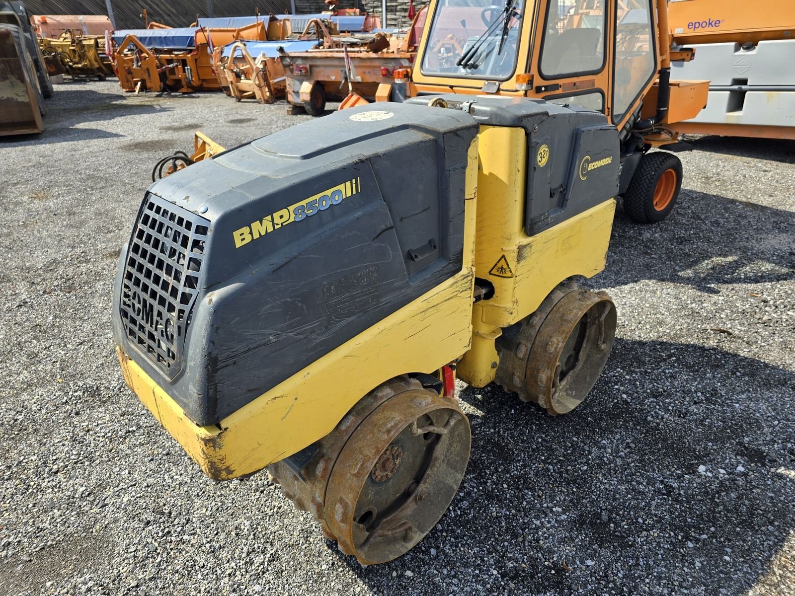 Rüttelplatte des Typs Bomag BMP8500, Gebrauchtmaschine in Gabersdorf (Bild 2)