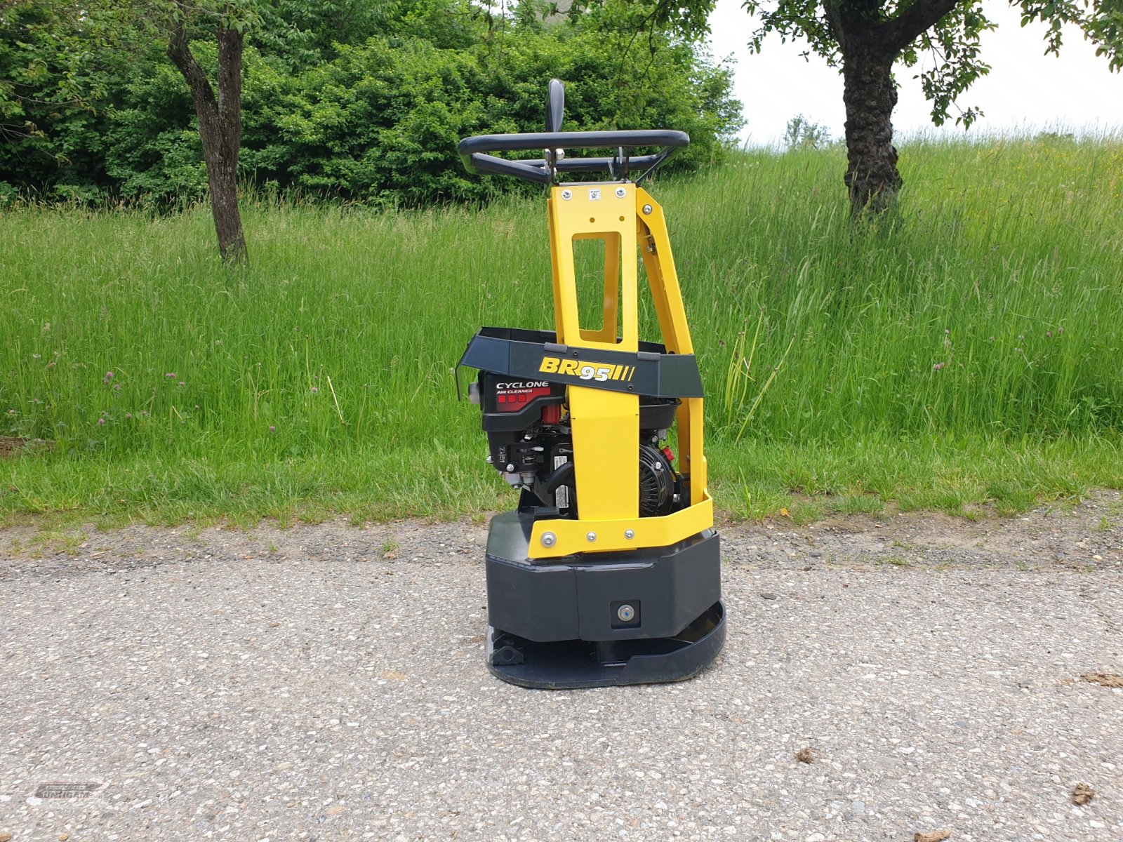 Rüttelplatte des Typs Bomag BR 95, Neumaschine in Deutsch - Goritz (Bild 4)