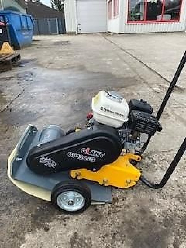Rüttelplatte типа GiANT GP1345G, Neumaschine в Sterdebüll (Фотография 4)