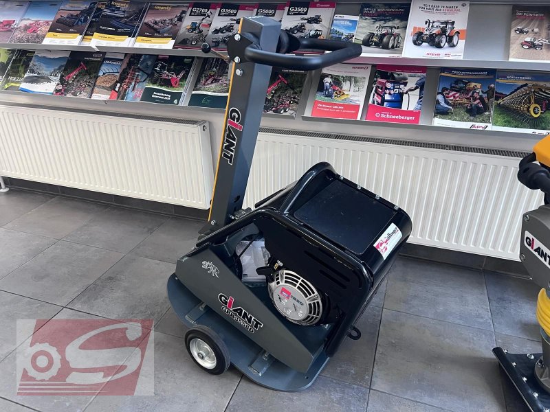 Rüttelplatte del tipo Sonstige Giant GPR3558D, Neumaschine In Offenhausen