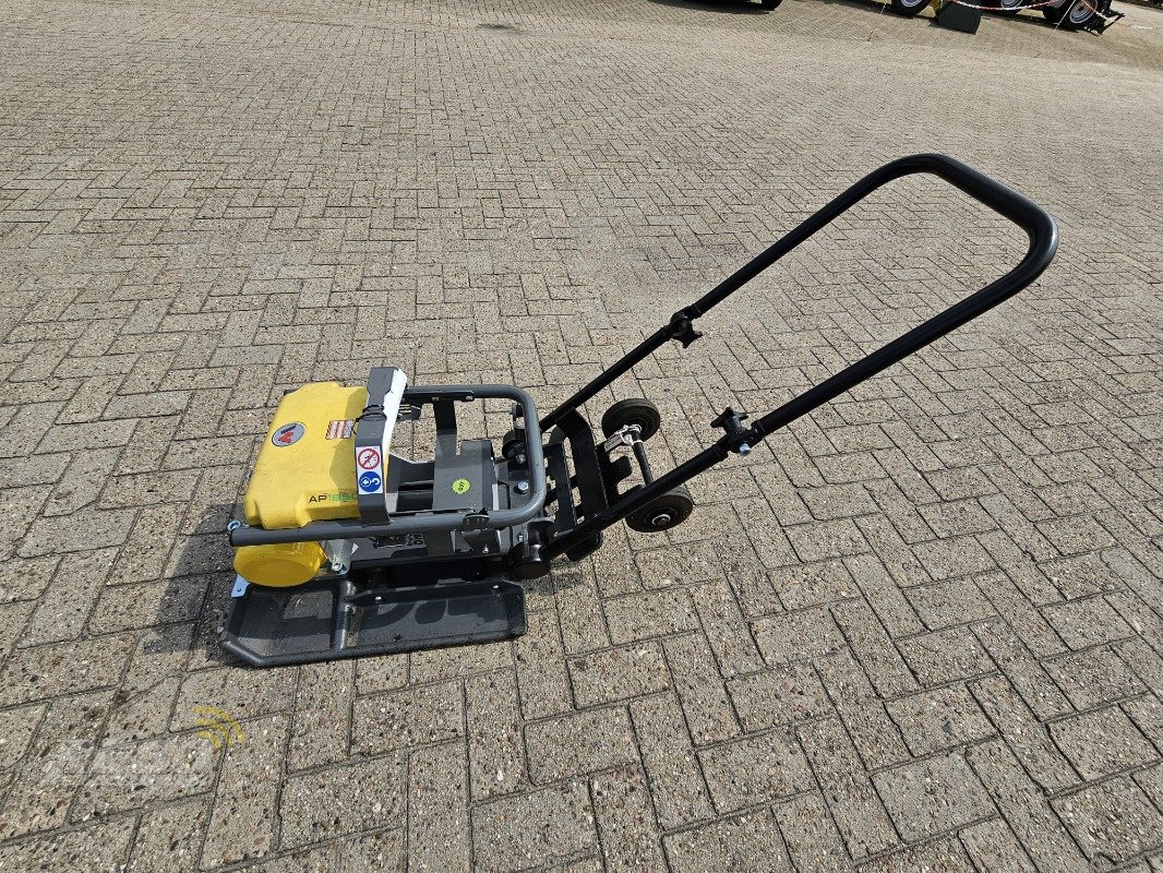 Rüttelplatte des Typs Wacker Neuson AP 1850E, Neumaschine in Edewecht (Bild 4)