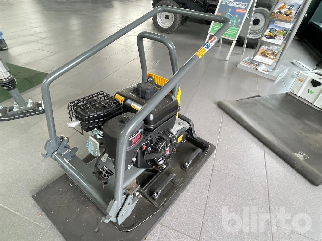 Rüttelplatte Türe ait Wacker Neuson BPS 2050B, Gebrauchtmaschine içinde Düsseldorf (resim 4)