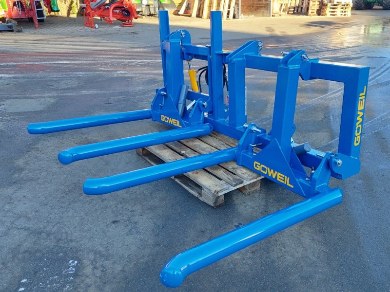 Rundballengabel typu Göweil DTR, Neumaschine v Wangen