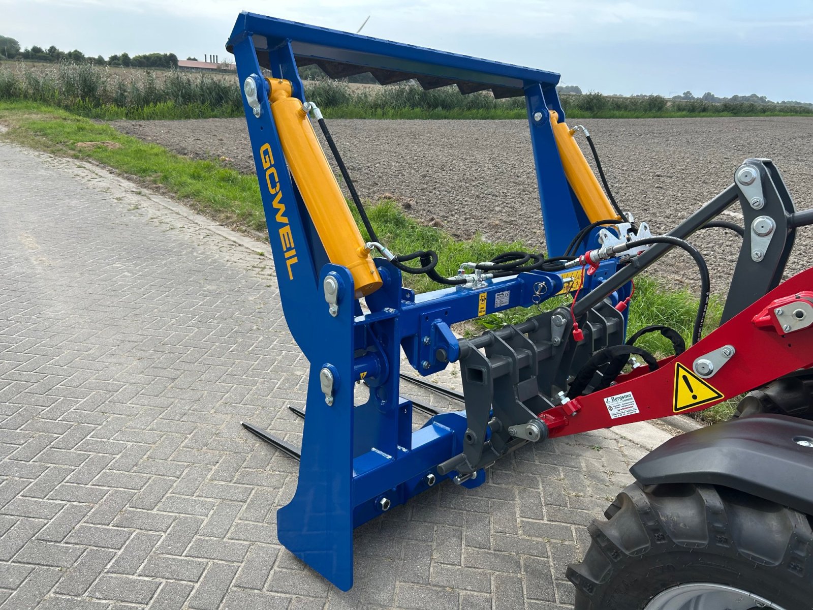 Rundballengabel типа Göweil RBS + Folienhalter, Neumaschine в Dornum - Nesse (Фотография 6)