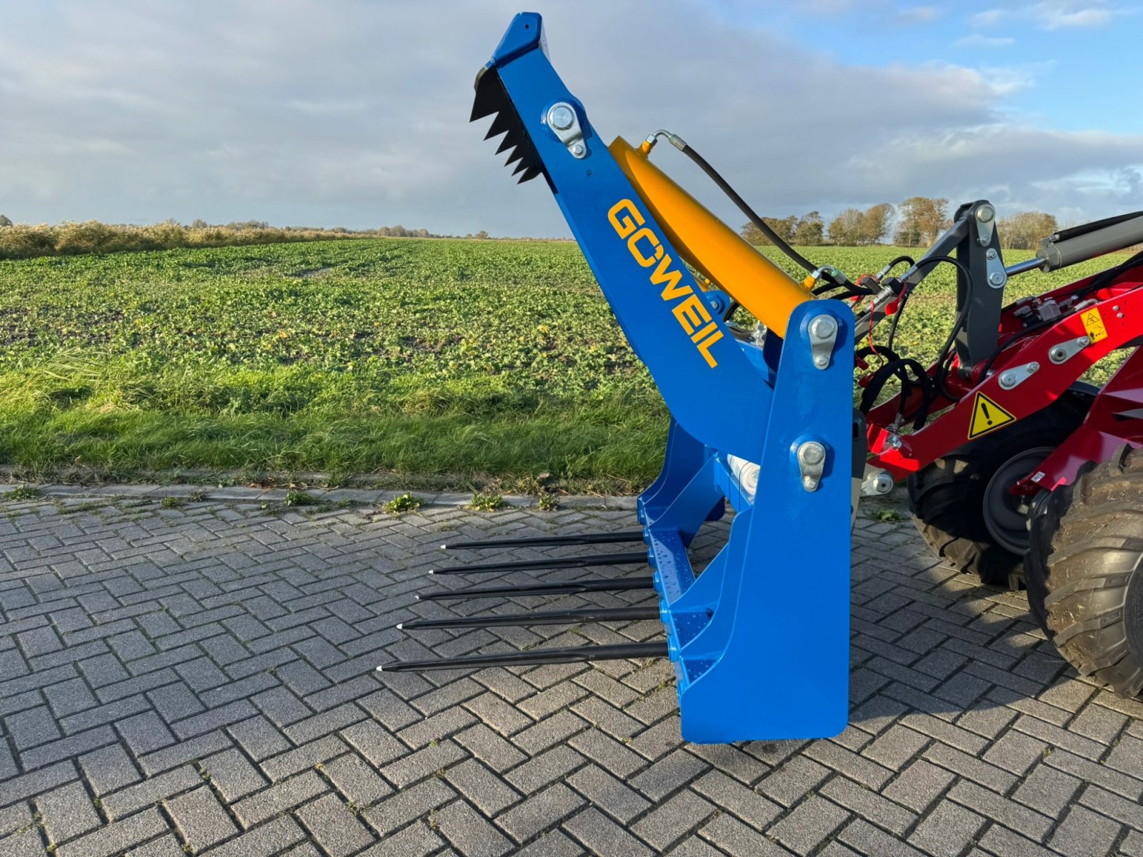 Rundballengabel του τύπου Göweil RBS, Neumaschine σε Dornum - Nesse (Φωτογραφία 5)