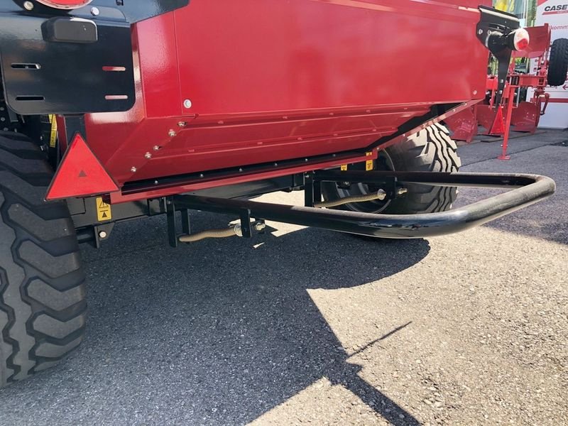 Rundballenpresse des Typs Case IH RB 344 RC Rundballenpresse, Neumaschine in St. Marienkirchen (Bild 6)