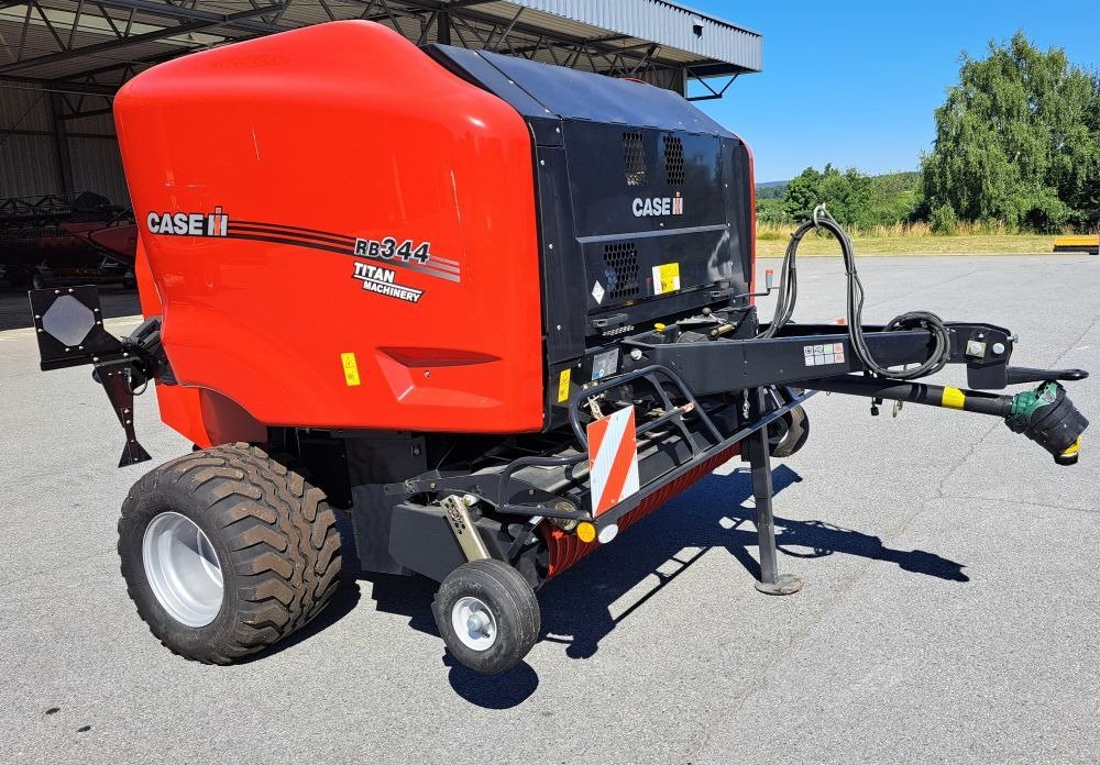 Rundballenpresse of the type Case IH RB 344 Rotor Cutter, Gebrauchtmaschine in Burkau (Picture 1)