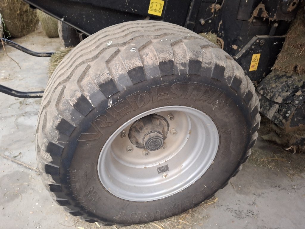 Rundballenpresse of the type Case IH RB 455 RC 15 FILET, Gebrauchtmaschine in PUSEY (Picture 3)