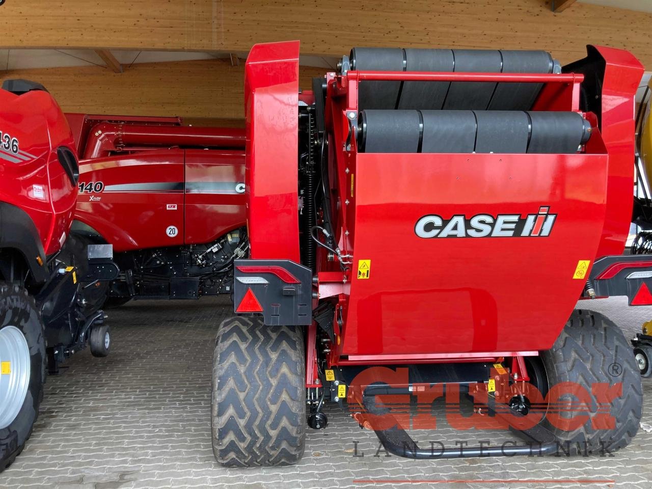 Rundballenpresse des Typs Case IH RB 456 HD Pro Cutter, Neumaschine in Ampfing (Bild 4)