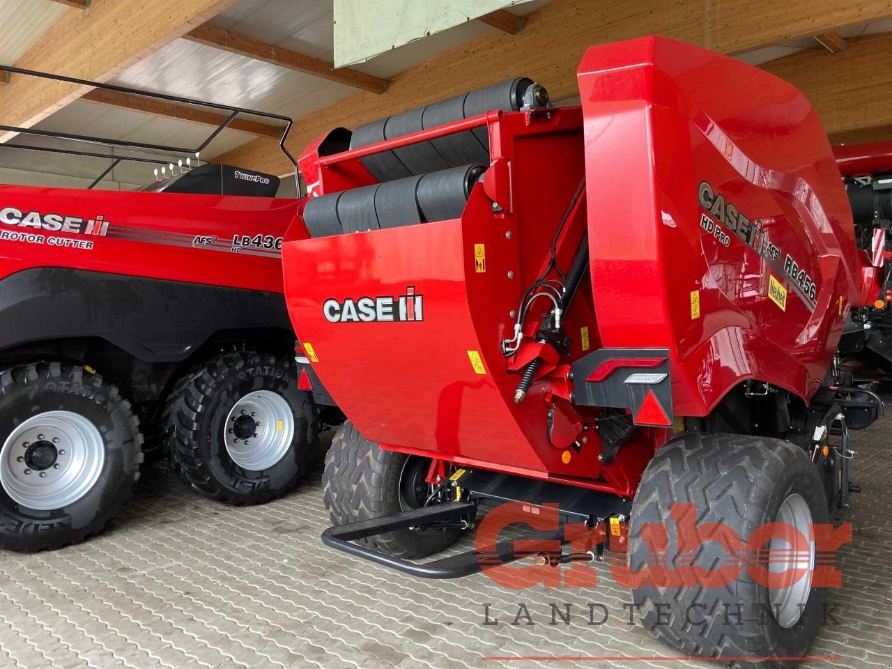 Rundballenpresse des Typs Case IH RB 456 HD Pro Cutter, Neumaschine in Ampfing (Bild 5)