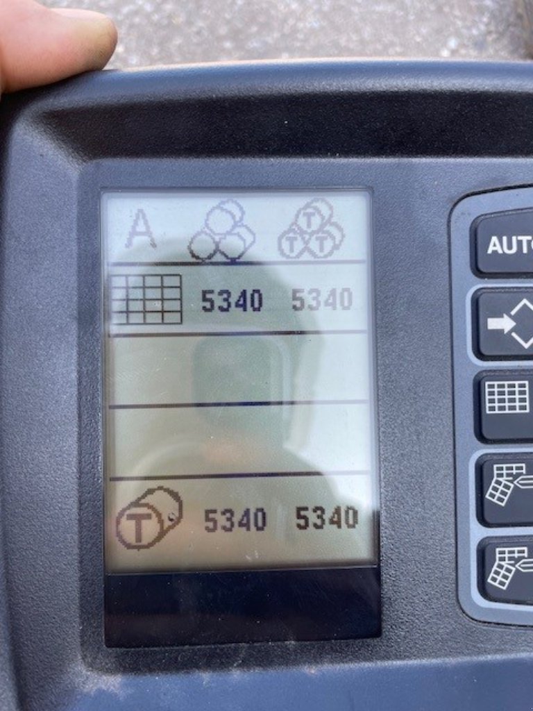 Rundballenpresse of the type Case IH RB 465 R FILET, Gebrauchtmaschine in SAINT NICOLAS DE PORT (Picture 6)