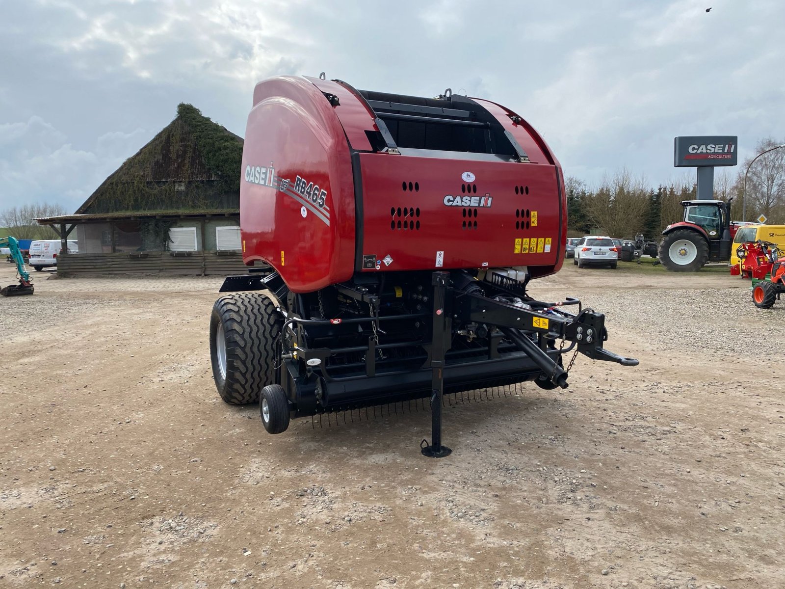 Rundballenpresse del tipo Case IH RB 465 RC, Gebrauchtmaschine In Klempau (Immagine 2)