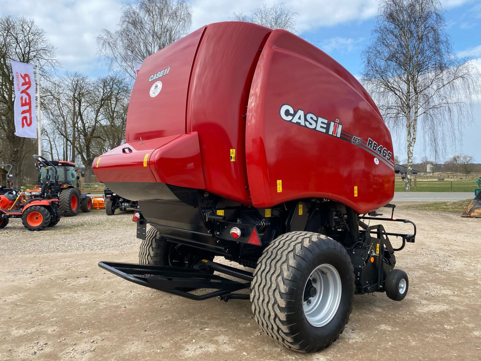 Rundballenpresse del tipo Case IH RB 465 RC, Gebrauchtmaschine In Klempau (Immagine 4)