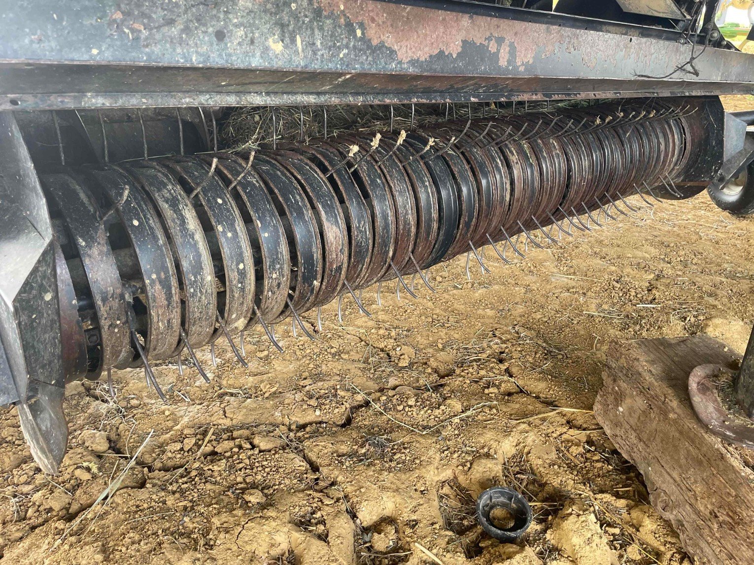 Rundballenpresse типа Case IH RB 465, Gebrauchtmaschine в ORLEIX (Фотография 10)