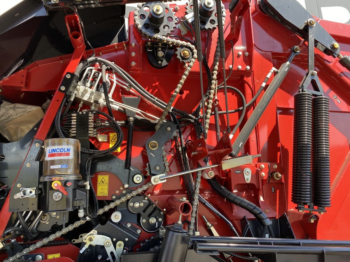 Rundballenpresse του τύπου Case IH RB 466 HD PRO CUTTER 25 K, Neumaschine σε Harmannsdorf (Φωτογραφία 8)