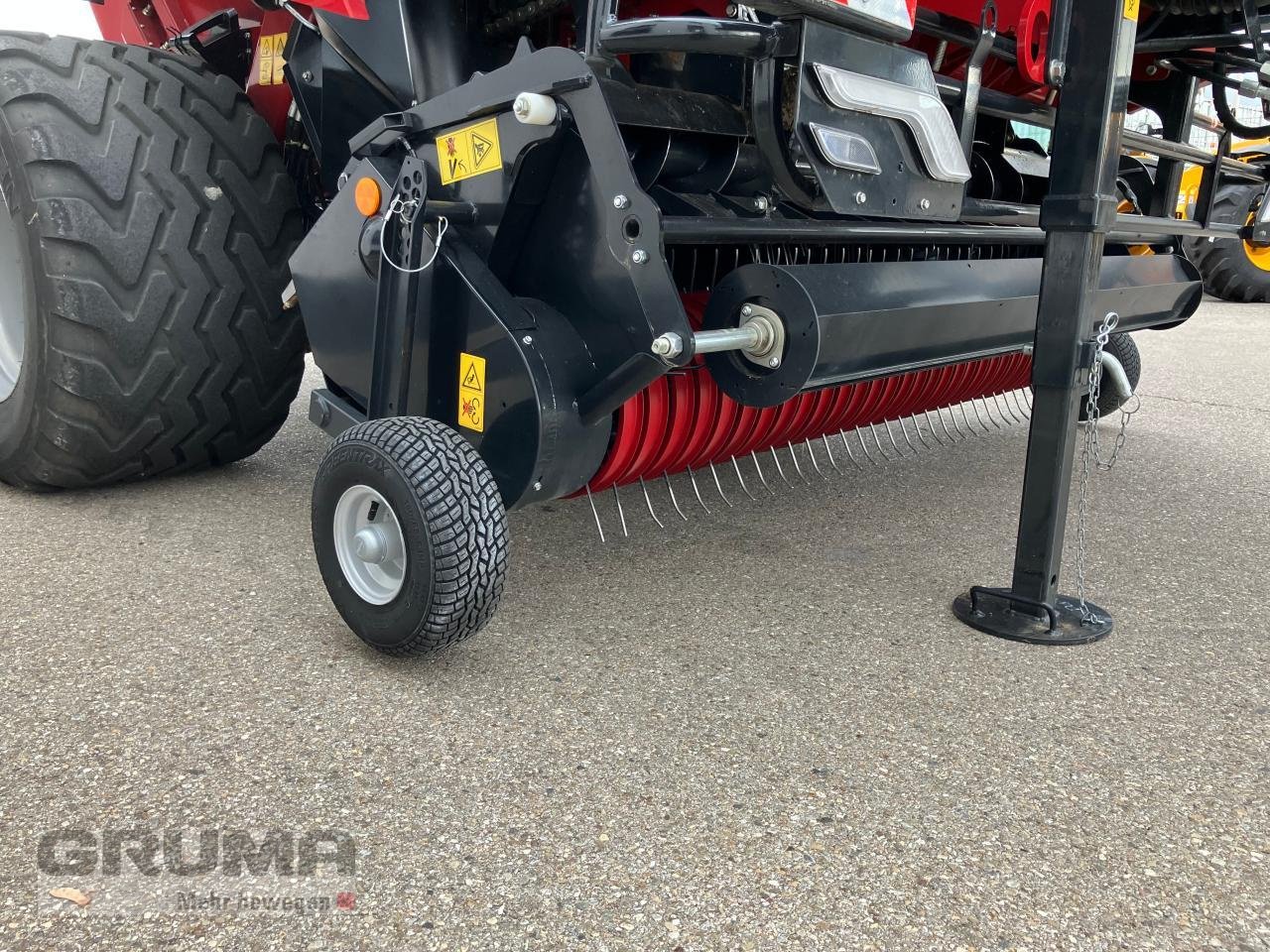 Rundballenpresse des Typs Case IH RB 466 HD PRO Cutter 25 K, Neumaschine in Friedberg-Derching (Bild 15)