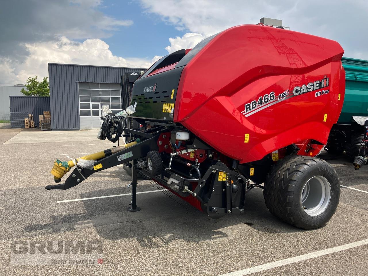 Rundballenpresse des Typs Case IH RB 466 HD PRO Cutter 25 K, Neumaschine in Friedberg-Derching (Bild 19)