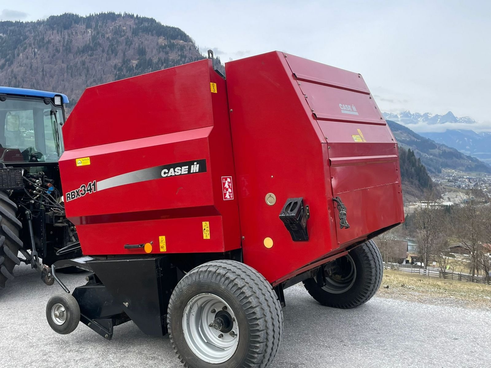 Rundballenpresse от тип Case IH RBX 341, Gebrauchtmaschine в Burgkirchen (Снимка 4)