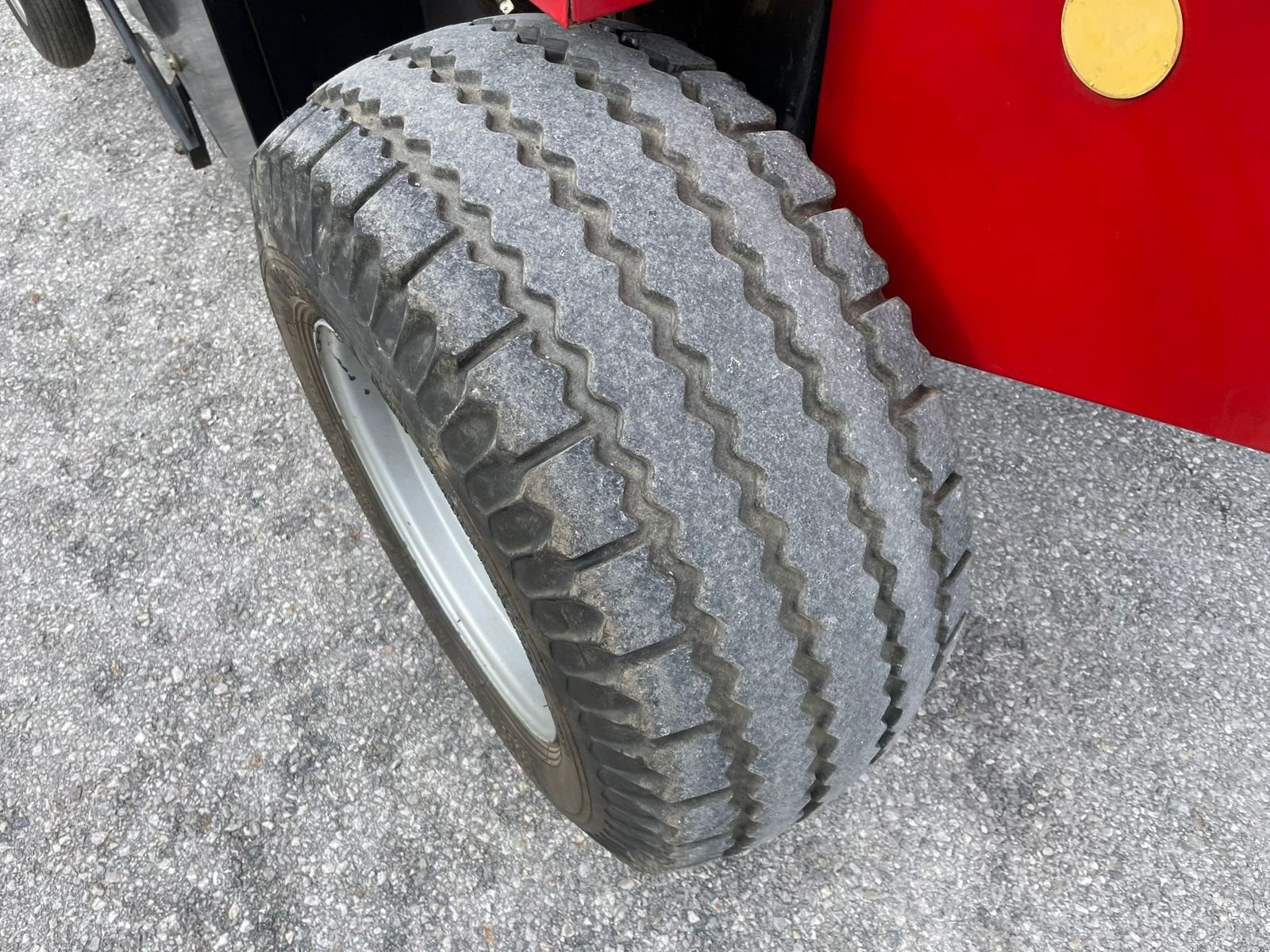 Rundballenpresse от тип Case IH RBX 341, Gebrauchtmaschine в Burgkirchen (Снимка 3)