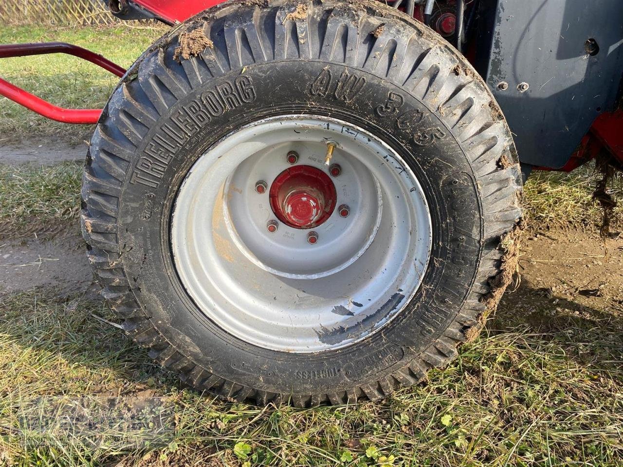 Rundballenpresse του τύπου Case IH RBX453, Gebrauchtmaschine σε Freiburg (Φωτογραφία 3)