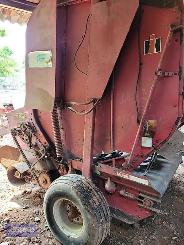 Rundballenpresse des Typs Case IH Rundballenpresse 241, Gebrauchtmaschine in Zweibrücken (Bild 3)