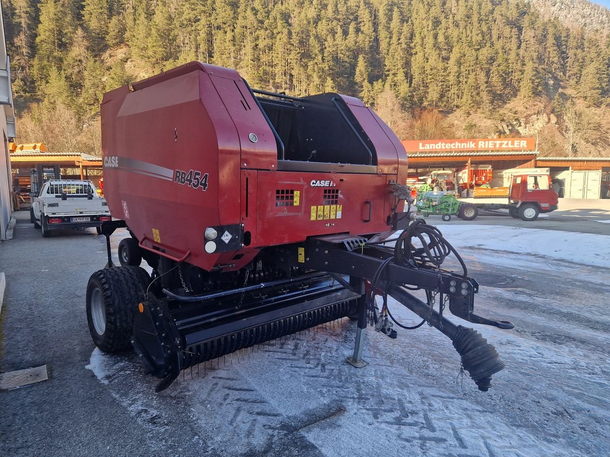 Rundballenpresse des Typs Case IH Rundballenpresse RB454, Gebrauchtmaschine in Ried im Oberinntal (Bild 2)