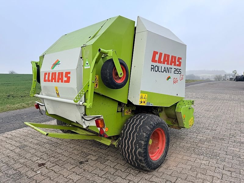 Rundballenpresse of the type CLAAS 255 Rollant RC  RotoCut, Gebrauchtmaschine in Steinau  (Picture 3)