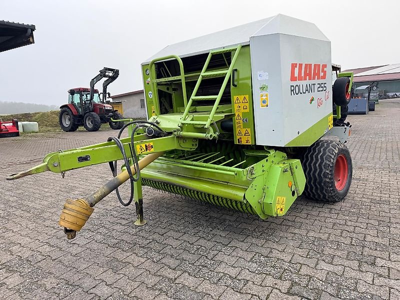 Rundballenpresse of the type CLAAS 255 Rollant RC  RotoCut, Gebrauchtmaschine in Steinau  (Picture 7)