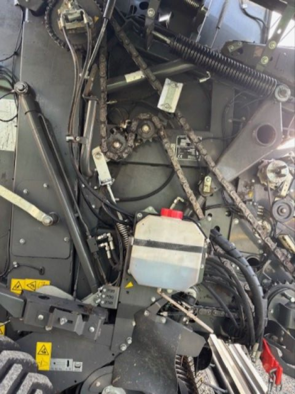 Rundballenpresse от тип CLAAS 585 C, Gebrauchtmaschine в ALBI (Снимка 8)